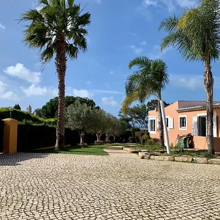 Henri'S Secret Paradise * Lagos